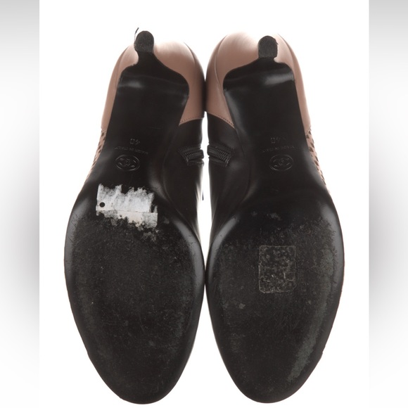 CHANEL Ankle Boots - black & tan lamb skin - Picture 5 of 7